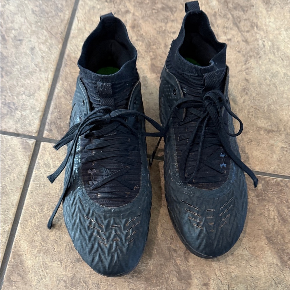 Under Armour Men's Black Cleats